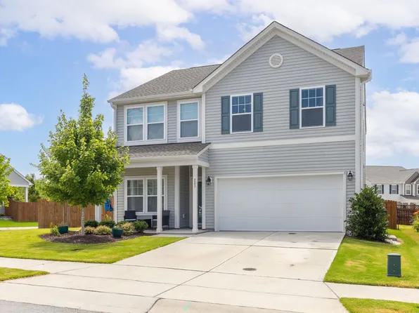 203 Michelangelo Pl, Durham, NC 27560