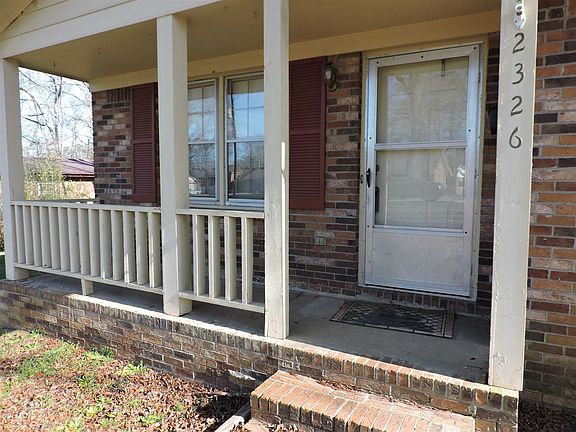 3rd image of 2326 Rosalyn Dr