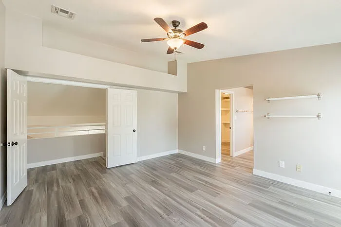 5416 E Glencove St — Photo 32