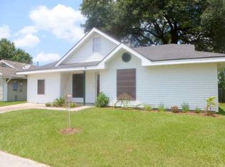 39 Richelle St, Westwego, LA 70094