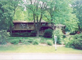 28 Appleby Cir, Mazomanie, WI 53560