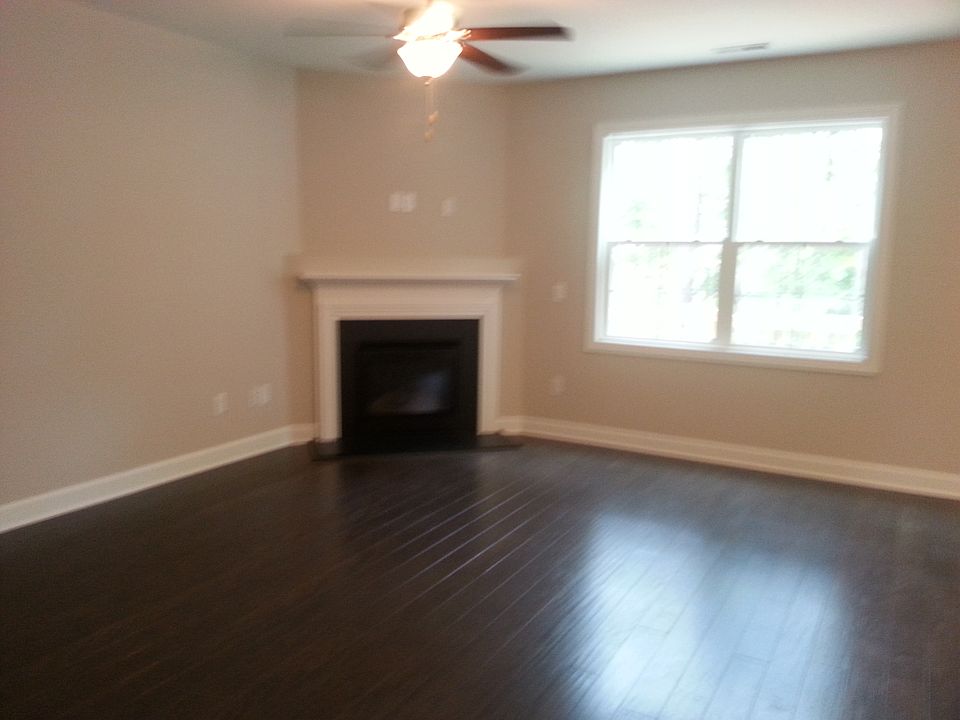 1st image of 1604 Waddell Ct #1151