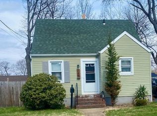 148 Bucknell Ave, Woodbridge, NJ 07095