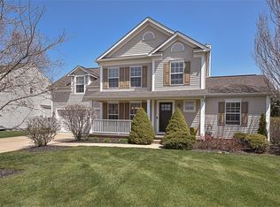 9411 Victoria Ln, North Ridgeville, OH 44039
