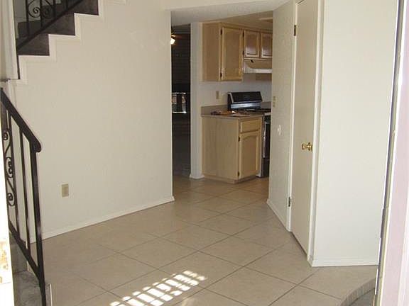 5th image of 524 Tepic Dr