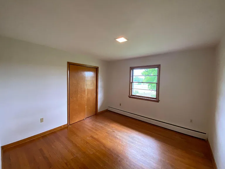 12118 Greencastle Pike — Photo 10
