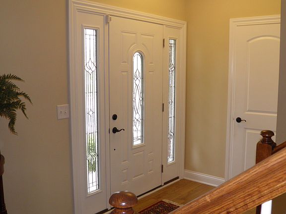 3rd image of 417 Danbury Pl