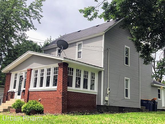 2nd image of 463 Houseman Ave NE #2