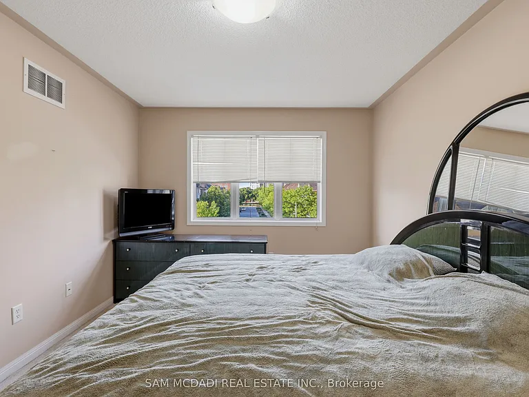 3086 Stornoway Cir — Photo 18