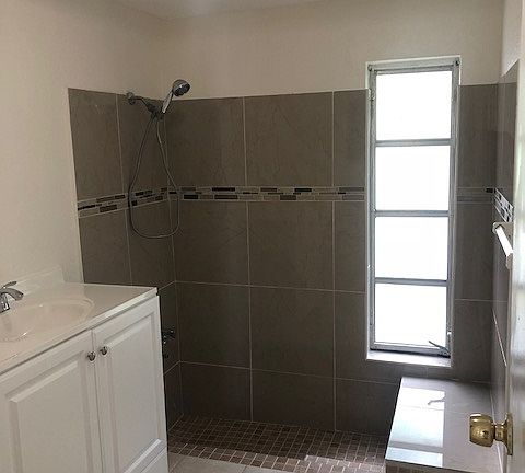 5th image of 3529 Devonshire Dr