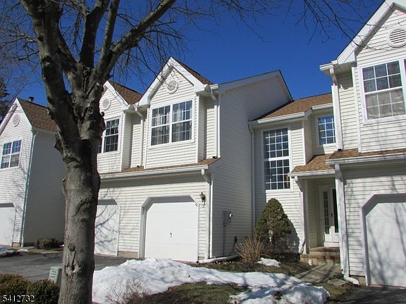 2nd image of 5 Weatherhill Rd