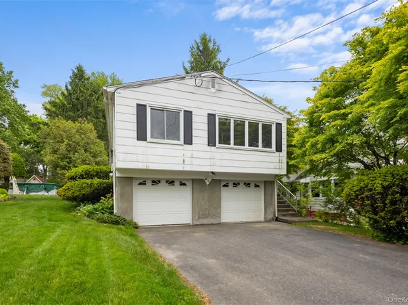 19 Lakeland Avenue, Mohegan Lake, NY 10547