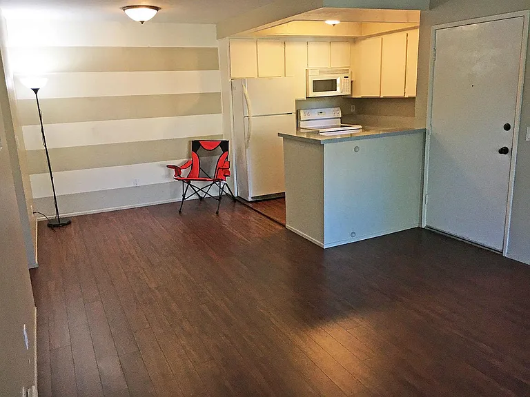 6046 Rancho Mission Rd — Photo 5