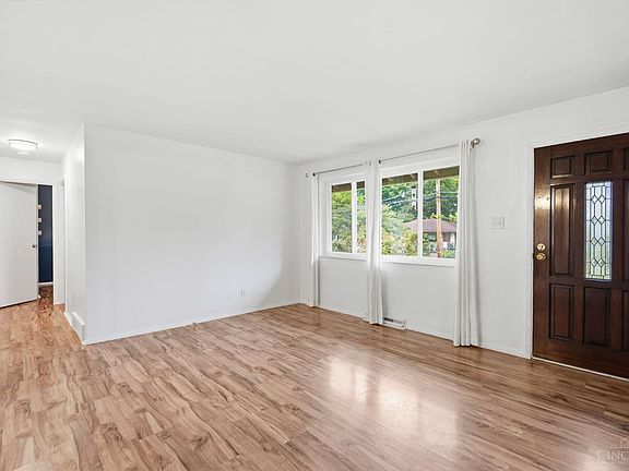 5th image of 7141 Bluecrest Dr
