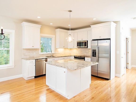 3rd image of 11 River Birch Way
