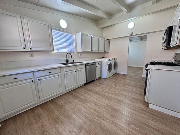 3rd image of 13124 Woodcock Ave