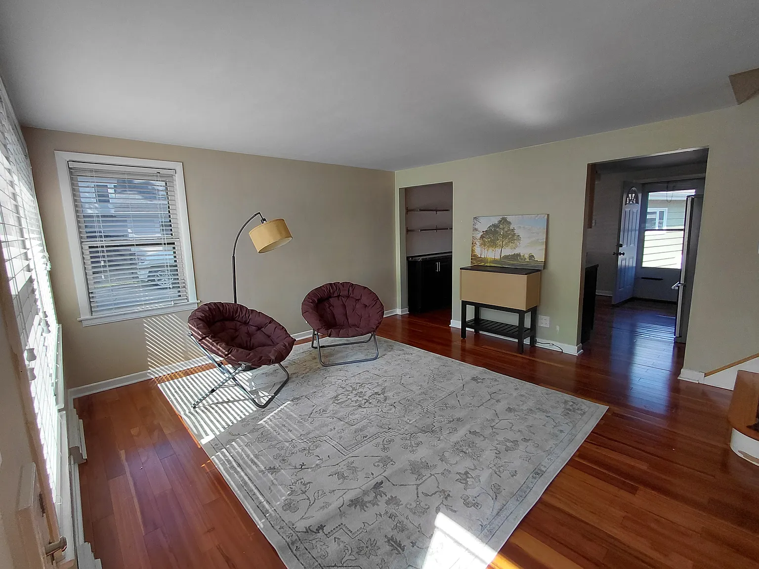 3 bed, 1714 sqft, $2,985 — Photo 3