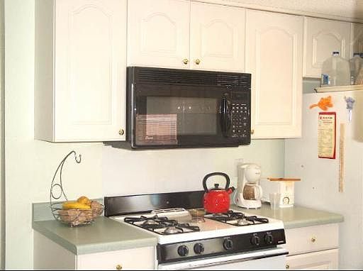 3rd image of 4705-4707 OAKFIELD WAY