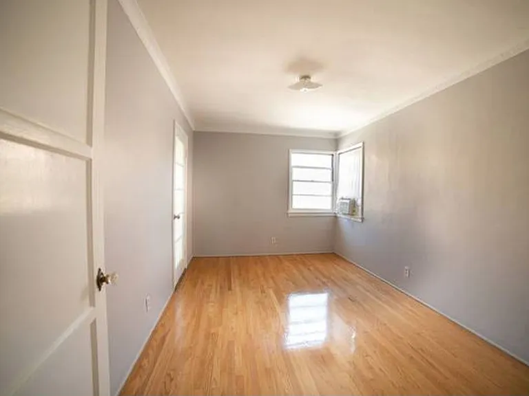1188 Myra Ave — Photo 6