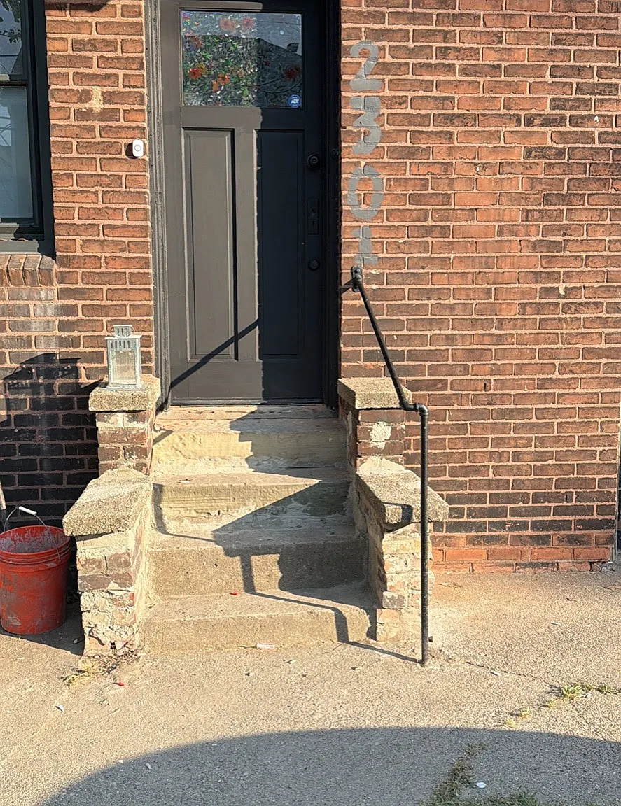 2 bed, 800 sqft, $1,100 — Photo 1