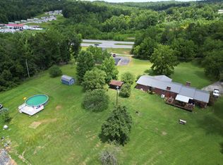 106 Walnut Ln, Gray, KY 40734