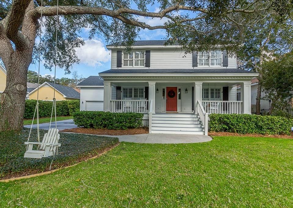 1st image of 138 Harrison Pointe Dr