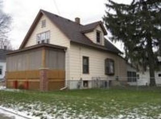 936 W Macarthur Ave, Bloomington, IL