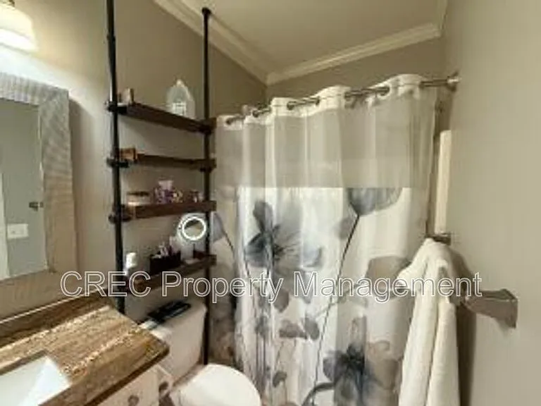 1202 Grove Park Dr — Photo 15