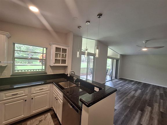 4th image of 22280 Timberly Dr