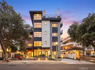150 S Oak Knoll Ave #104, Pasadena, CA 91101