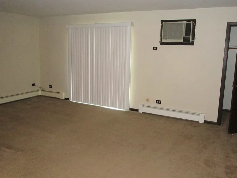 8421 Captons Ln #4 — Photo 11