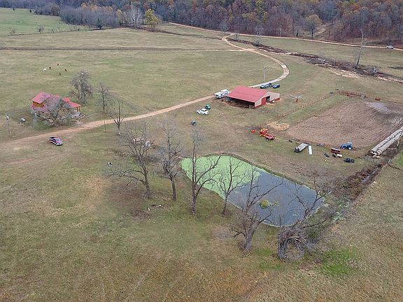 2nd image of 13775 Rocky Comfort Rd