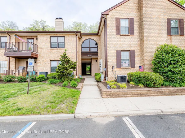 606 Wellington Place, Aberdeen, NJ 07747