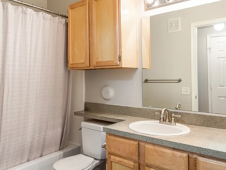 Greensview — Photo 30