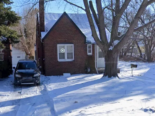 17400 Barlow St, Detroit, MI 48205