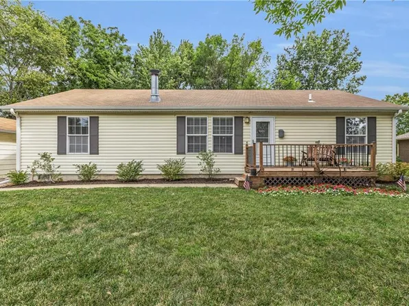 4706 E 138th Ter, Grandview, MO 64030