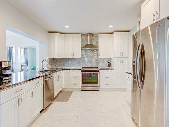 10641 NW 20th Street, Pembroke Pines, FL 33026