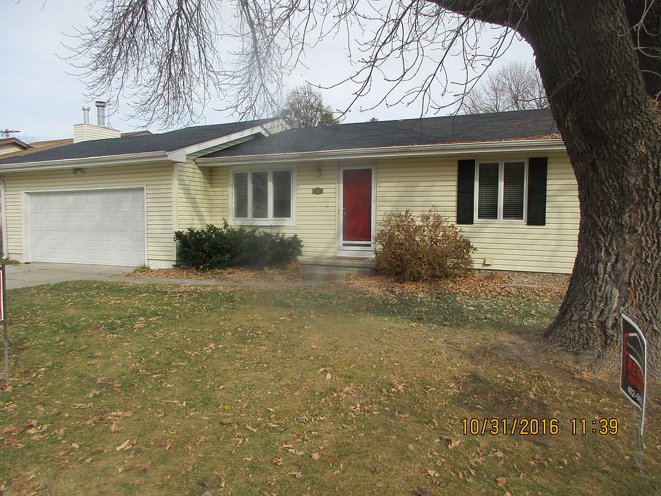 1122 Dakota
