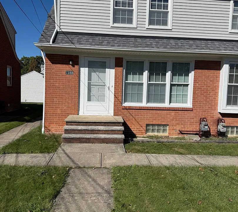 7388 Pearl Rd