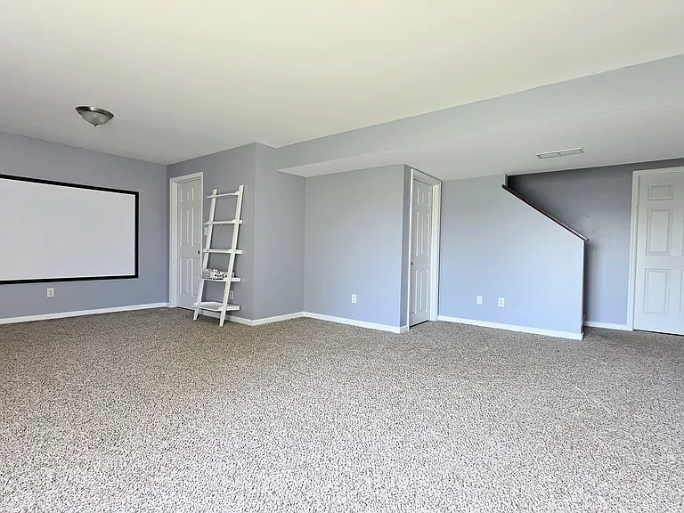 5587 Wavecrest Cir — Photo 16