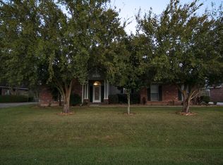 214 Stags Leap Ln, Broussard, LA 70518