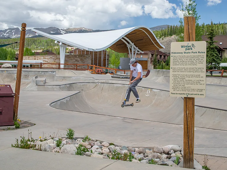 Skateboard park conveniently located beside the Rendezvous amphitheater, offering fun and activity in the heart of the community!