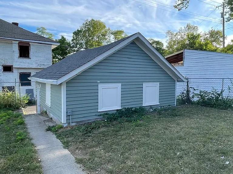 1506 W Grand Ave — Photo 35