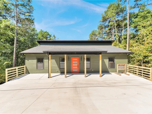 8313 Spruce Dr, Rogers, AR 72756