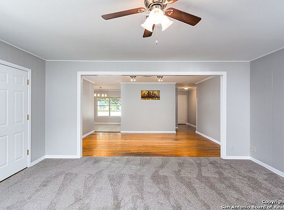 5th image of 734 Karen Ln