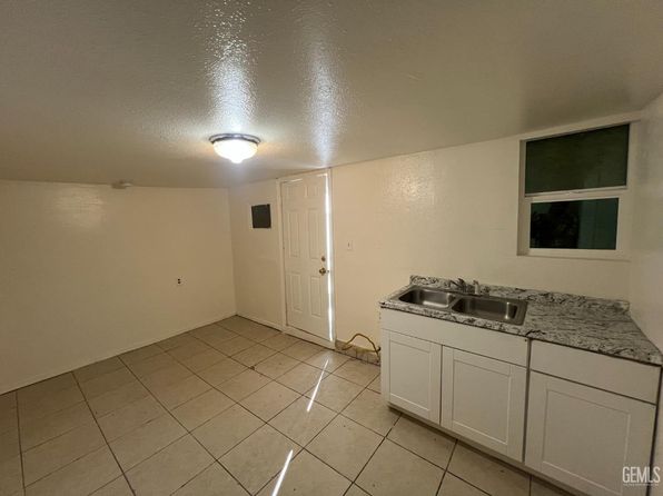 bakersfield-california-18890034 picture