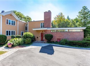 159 Bloomfield Ave, West Hartford, CT 06105