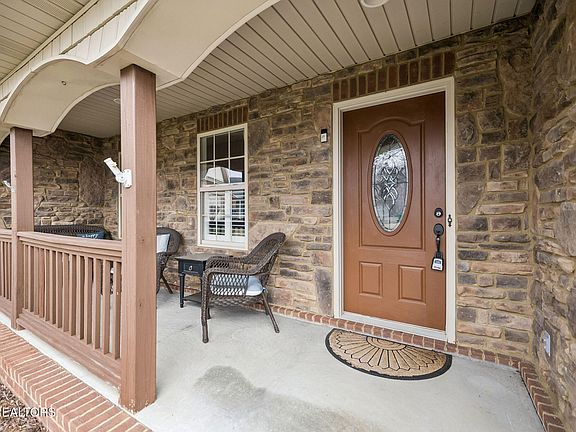 4th image of 6200 Lantern Ridge Ln