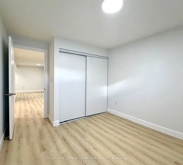 293 Glebemount Ave #LOWER — Photo 10