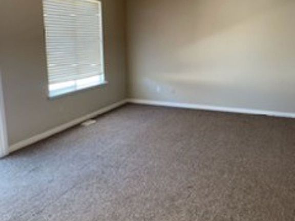 3rd image of 3594 W Bay Cir